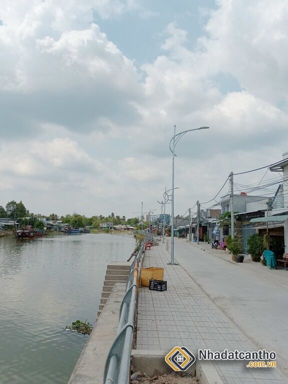 Nhà rộng 110m2 gần lộ  bờ kè sông Cái Sơn An Bình Ninh Kiều Cần Thơ