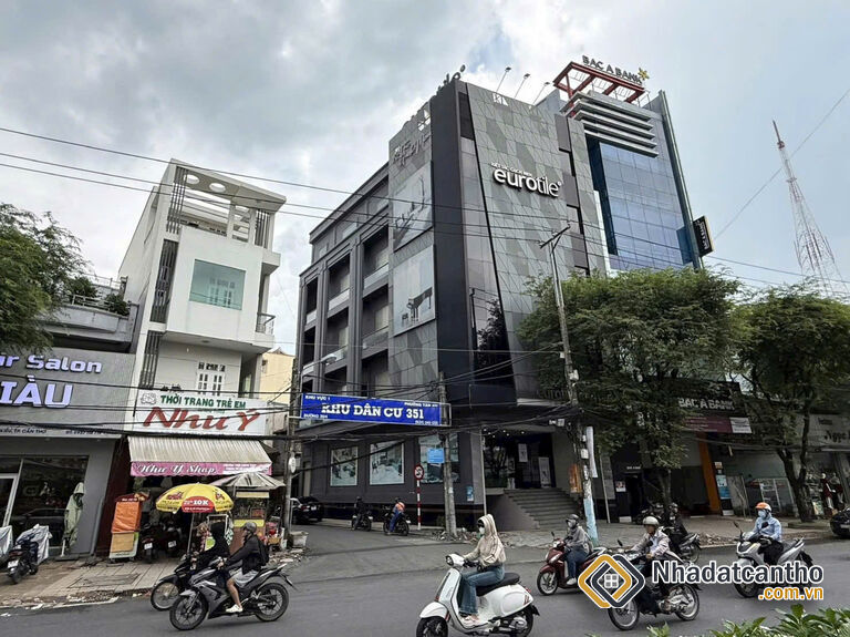 Nhà 2 lầu siêu rộng KDC 351 đường 30 tháng 4, Tân An, Cần Thơ