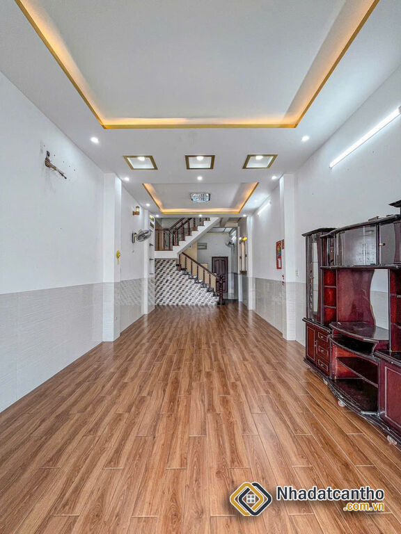 Nhà lầu mặt tiền Tầm Vu đoạn gần Vincom Xuâ Khánh, Cần Thơ - 8.6 tỷ