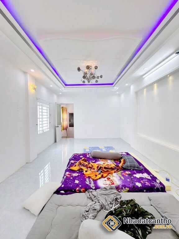 NHÀ 1T1L - GÓC 2 MẶT TIỀN Hẻm ( vừa ở & KDoanh dc). Vị trí rất sáng sủa, gần & đẹp