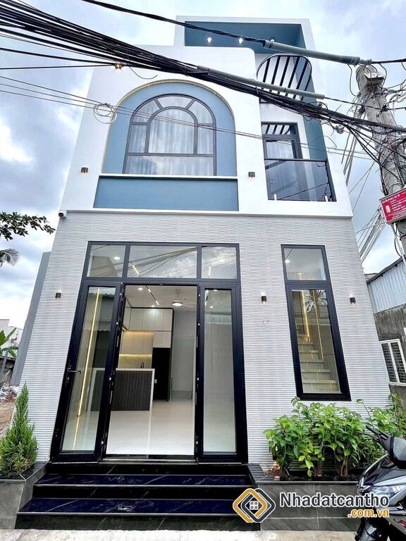 Nhà 1T1L đúc mới, GÓC 2MT HẺM, xe hơi tới nhà. Vị trí trung tâm, gần cầu Trần Hoàng Na