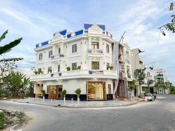 BÁN NHA MAT TIỀN 1 TRỆT 3 LẦU KDC HƯNG PHÚ