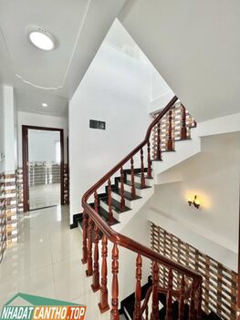 Bán hoặc cho thuê nhà hẻm 54 Hùng Vương Ninh Kiều CT