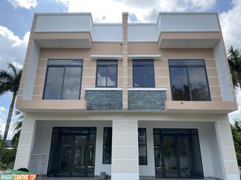 Bán nhà hoàn thiện mới 100% full thổ cư