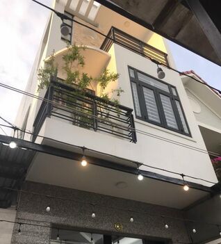 CẦN BÁN GẤP NHÀ MẶT TIỀN RỘNG ĐƯỜNG LÝ TỰ TRỌNG CT LÝ