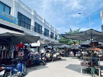 Bán nhà phố mặt tiền chợ Thới Lai