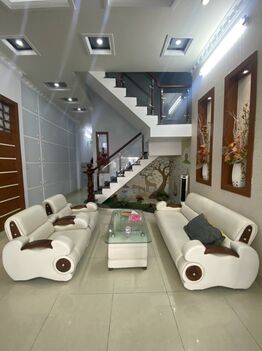 NHÀ 2 LẦU FULL NỘI THẤT MẶT TIỀN KDC HỒNG PHÁT