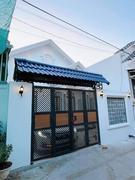 BÁN NHÀ TRỆT MỚI 100% ÔTÔ TỚI NHÀ.3 PHÒNG NGỦ.PHƯỜNG LONG TUYỀN BÌNH THỦY