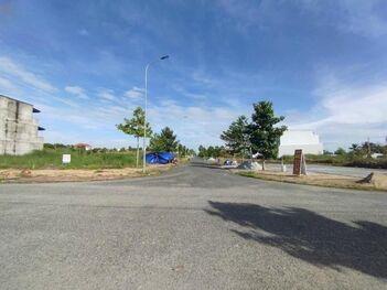 nền thổ cư 2 mặt tiền giá rẻ hơn thị trường gần 500 triệu