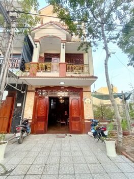 BÁN NHÀ 1 TRỆT 2 LẦU,KDC HỒNG LOAN - HƯNG THẠNH - CÁI RĂNG - NHÀ ĐẸP ỐP GỔ CAO CẤP SANG XỊN