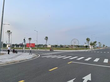 cần bán đất MT Võ Văn Kiệt Trung Tâm TP Vị Thanh Hậu Giang giá 700 triệu