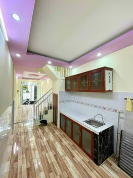 Nhà trung tâm Ninh Kiều