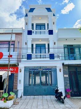 ❌BÁN GẤP❌ ☘️☘️☘️NHÀ 2 LẦU PHONG CÁCH TÂN CỔ ĐIỂN KDC NAM LONG 1