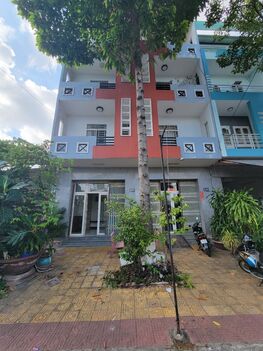 CG - CHO THUÊ NHÀ 1 TRỆT 3 LẦU ĐƯỜNG A2 GẦN TỶ CUA KDC HƯNG PHÚ QUẬN CÁI RĂNG TP CẦN THƠ.