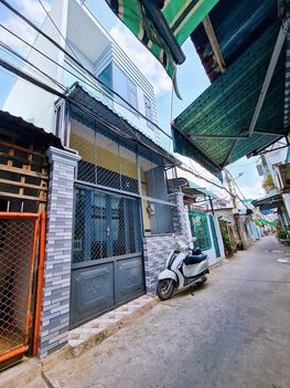 Cho thuê nhà đường Phạm Ngũ Lão ngay trung tâm 1 trệt 1 lầu 4 phòng ngủ ( 1 phòng ngủ dưới trệt ) - 8tr