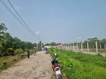 Bàn nền thổ cư cấp phép xây dựng cách trung tâm Quận Ninh Kiều chỉ 15p đi xem máy.