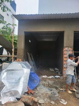 Cho thuê nhà cấp 4 cạnh bên gốc 2 mặt tiền đường số 1 và 2 kdc Đại Ngân