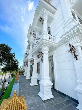BIỆT THỰ 4TẦNG GÓC 2 MẶT TIỀN KDC HỒNG PHÁT- CÓ SÂN THƯỢNG VÀ THANG MÁY TIỆN NGHI, NK-TPCT