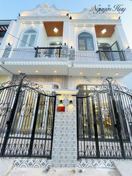 NHÀ TRỆT LẦU TUYỆT ĐẸP - TẶNG FULL NỘI THẤT CAO CẤP.