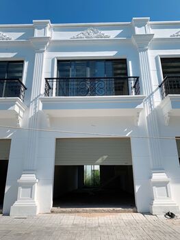 Bán nhà ngay mặt tiền chợ Thị Trấn Thới Lai Cần Thơ