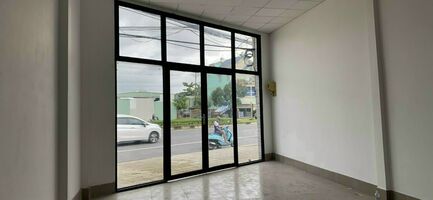 Mặt Bằng Cho Mướn Phù Hợp Kinh Doanh Buôn Bán. Ngay Ngã Tư