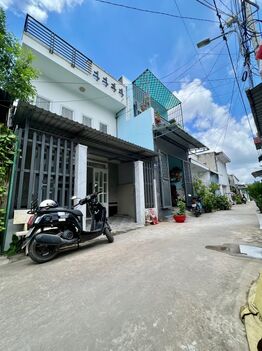 NHÀ LẦU LỬNG - RỘNG MÊNH MÔNG - VỊ TRÍ ĐẸP - HẺM 694 (TỔ 3) ĐƯỜNG 3/2, NINH KIỀU.