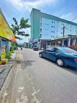 BÁN NỀN - MẶT TIỀN - DT & VỊ TRÍ ĐẸP - Cấp phép - XD chính, xây nhà ở & KDoanh ngay tại nhà