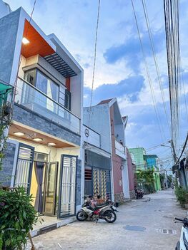 NHÀ PHỐ KIẾN TRÚC HIỆN ĐẠI - TRỤC CHÍNH HẺM LIÊN TỔ 3-4 ĐƯỜNG NGUYỄN VĂN CỪ - TIẾP GIÁP KHU DÂN CƯ ĐẠI NGÂN LỘ NHỰA 5M