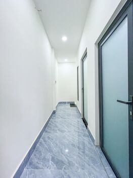 CẦN TIỀN GIẢM GẤP 300 TRIỆU - NHÀ TRỆT LẦU TRỤC CHÍNH HẺM 388