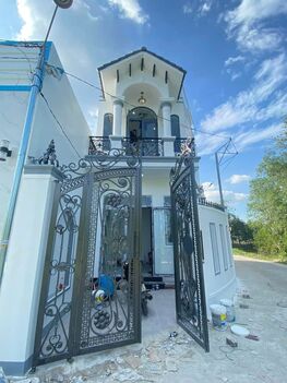 BÁN NHÀ TRỆT LẦU VƯỜN MẬN ĐỐI DIỆN BỆNH VIỆN NHI ĐỒNG