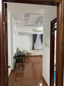 Nhà 1 trệt , 1 lửng 2 lầu full nội thất mới đẹp