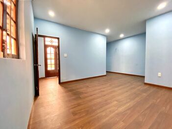 Bán nhà THỔ CƯ HOÀN CÔNG TRỆT LẦU HẼM 50 QUANG TRUNG