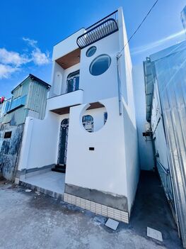 BÁN NHÀ TRỆT LẦU HOÀN CÔNG MỚI TUYỆT ĐẸP - HẺM Ô TÔ THÔNG THƯƠNG TẠI CẦN THƠ