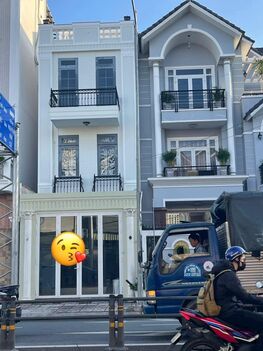 BÁN NHÀ 1T3L đúc, MẶT TIỀN Trần Hoàng Na mới, gần sát Nguyễn Văn Cừ