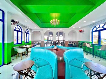 BÁN NHÀ mới đẹp, TẶNG NGUYÊN QUÁN ĐANG KD, vị trí HOT nhất Cần Thơ