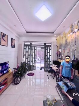 BÁN Nhà 1T1L đúc, TRỤC CHÍNH HẺM RỘNG, gần sát Lotte Mậu Thân, sổ hoàn công