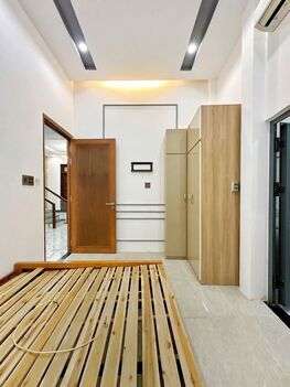 BÁN NHÀ LẦU - DT RẤT RỘNG & ĐẸP. Nằm gần Chợ Mít Nài & Đại Học Cần Thơ.