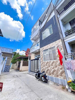 Bán nhà góc 2 mặt tiền hẻm 115 cmt8 gần cầu bình thủy giá 2,37 tỷ