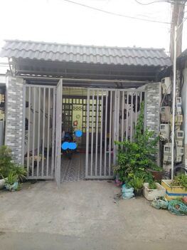 Bán nhà cấp 4 thổ cư hoàn công ngay mặt tiền đường Hàng Gòn (cặp sông Cái Răng Bé)