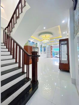 BÁN NHÀ 1T1L đúc - MẶT TIỀN, VỊ TRÍ ĐẸP - nằm gần trường ĐHCN Cần Thơ