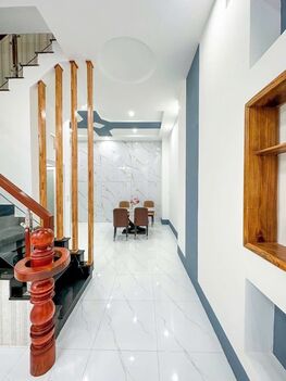 BÁN NHÀ 1T1L đúc, TRỤC CHÍNH HẺM THÔNG, cách MT Trần Nam Phú chỉ 30m