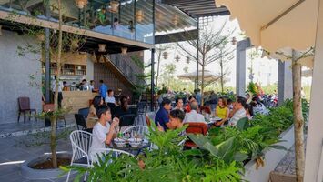 BÁN CẶP NỀN GÓC ĐẸP KDC HỒNG LOAN TẶNG QUÁN CF FULL NỘI THẤT ĐANG KINH DOANH