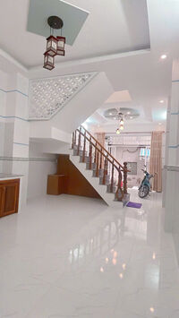 NHÀ RỘNG RÃI - MỚI ĐẸP - NẰM TT. TP - GIÁ RẺ (Nhà nằm kế trường - Cao Đẳng KT - KT)