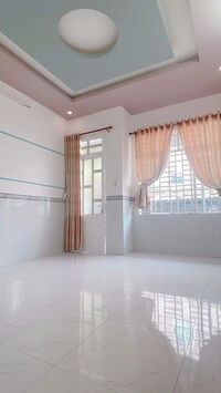 NHÀ RỘNG RÃI - MỚI ĐẸP - NẰM TT. TP - GIÁ RẺ (Nhà nằm kế trường - Cao Đẳng KT - KT)