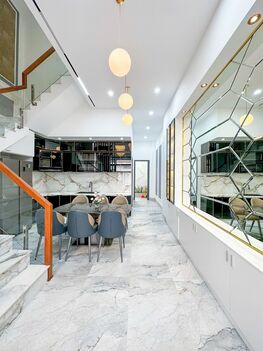 BÁN NHÀ 1T2L đúc mới, HIỆN ĐẠI Nội Thất TUYỆT ĐẸP, sổ Hồng hoàn chỉnh