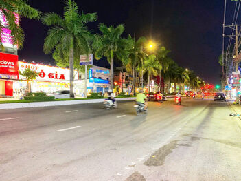 BÁN NHÀ 4 LẦU MẶT TIỀN ĐƯỜNG 3/2 – TRUNG TÂM NINH KIỀU, CẦN THƠ