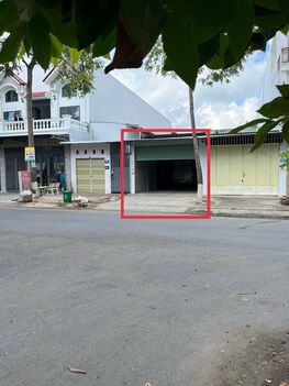 BÁN NỀN CÓ KHO TRÊN ĐẤT , ĐƯỜNG SỐ 3, KDC HỒNG PHÁT (KHU B)