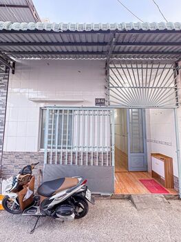 BÁN NHÀ Cấp 4, Hẻm 120 Hoàng Quốc Việt️, Hẻm Rộng Rãi, Gần Bánh Xèo 7 TỚI