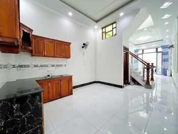 BÁN NHÀ 1T1L, Ngay TRUNG TÂM - Gần ĐHCT, NHÀ RỘNG ĐẸP - HOÀN CÔNG