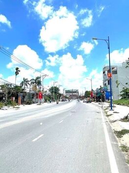 Bán Nhà cấp 4, vị trí cực đẹp để KDoanh, buôn bán, VPCTy,...đoạn sung nhất Hoàng Quốc Việt